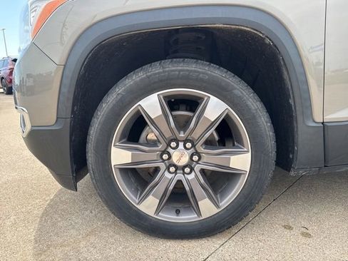 Used 2019 GMC Acadia SLT FWD image 12