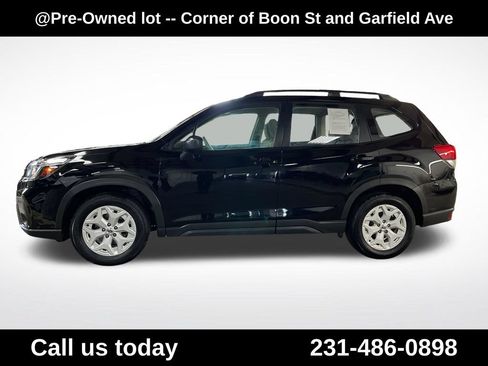 Used 2020 Subaru Forester w/ Alloy Wheel Package AWD/4WD image 2