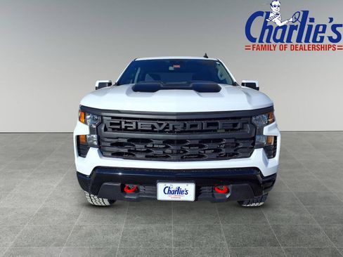Used 2025 Chevrolet Silverado 1500 Custom Trail Boss w/ Dark Appearance Package image 2