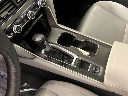Used 2018 Honda Accord LX image 18