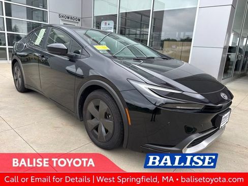 Used 2024 Toyota Prius Prime FWD image 1