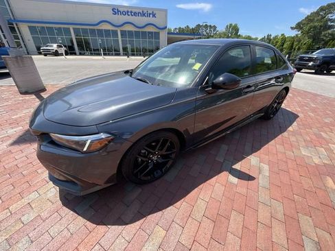 Used 2024 Honda Civic Sport image 29