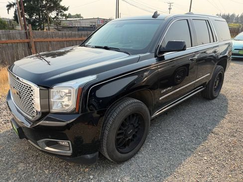 Used 2016 GMC Yukon Denali w/ Open Road Package AWD/4WD image 1