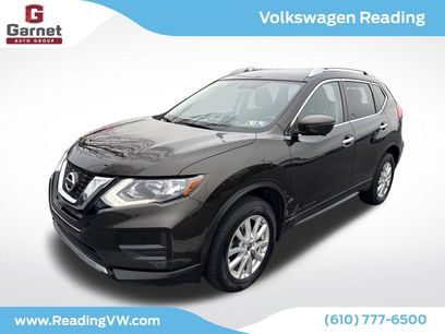 Used 2017 Nissan Rogue SV w/ SV Premium Package
