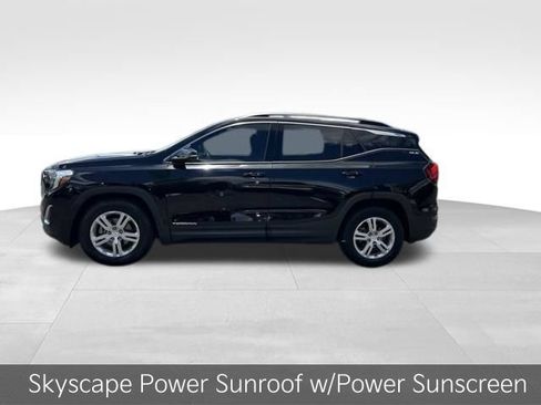 Used 2019 GMC Terrain SLE w/ Driver Convenience Package FWD image 4