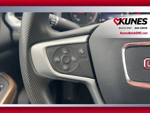 Used 2023 GMC Acadia SLE w/ Driver Convenience Package image 23