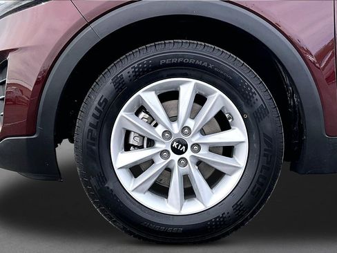 Used 2019 Kia Sorento FWD image 6