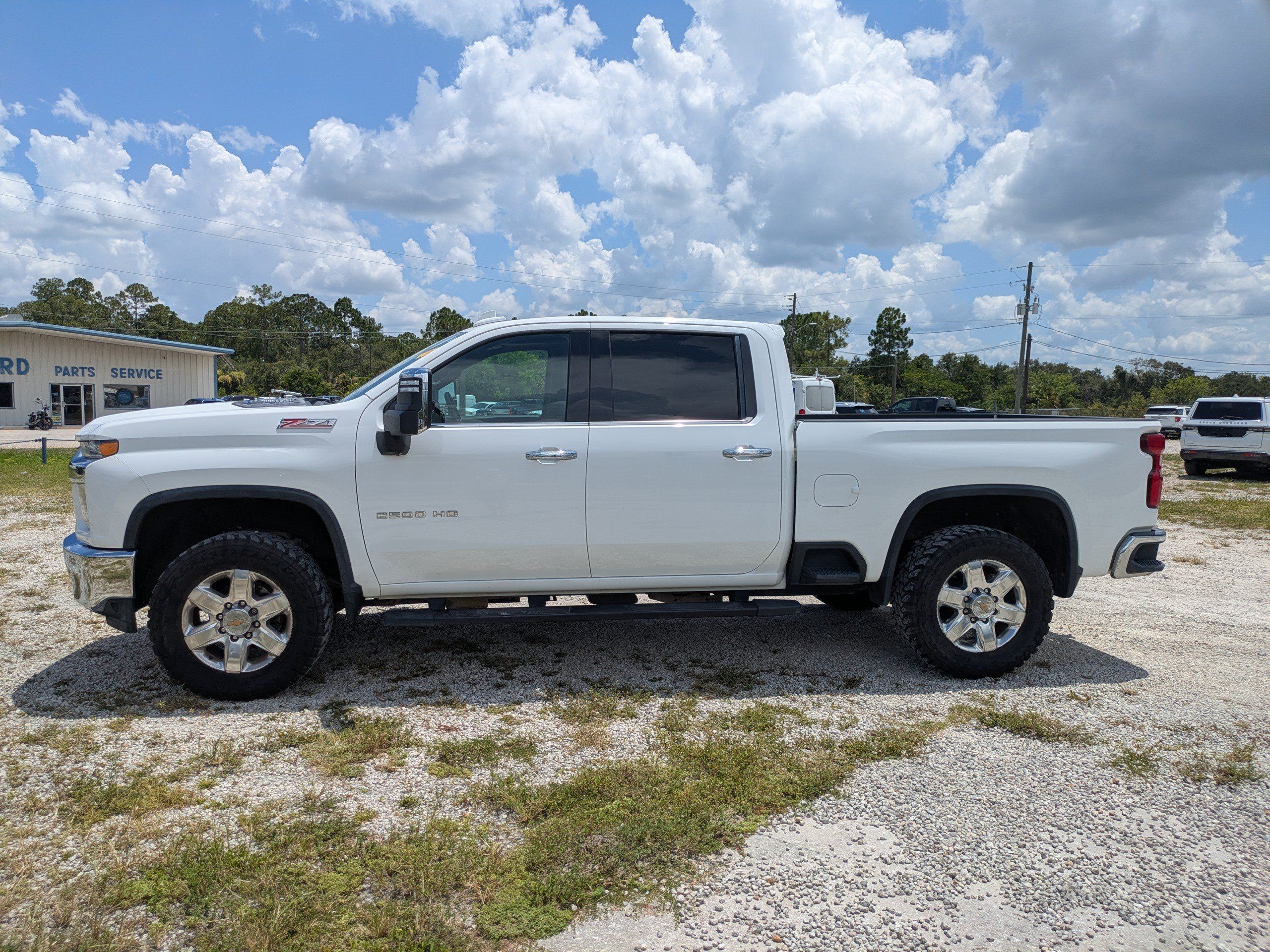Used 2021 Chevrolet Silverado 2500 LTZ w/ LTZ Premium Package AWD/4WD image 7