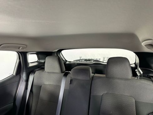 Used 2025 Nissan Kicks S image 4