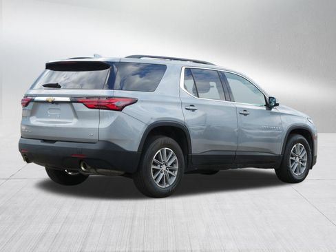 Used 2023 Chevrolet Traverse LT AWD/4WD image 7