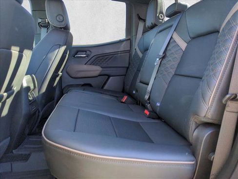 New 2026 GMC Canyon Denali image 19