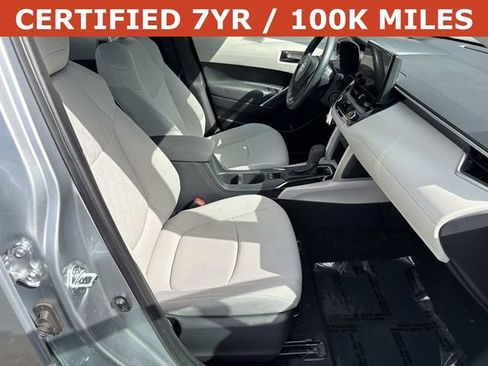 Used 2023 Toyota Corolla Cross L AWD/4WD image 9