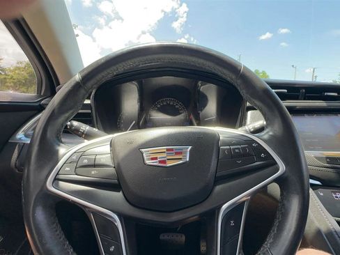 Used 2017 Cadillac XT5 Luxury FWD image 27