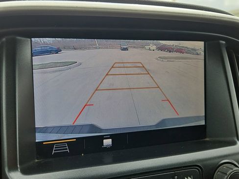 Used 2019 GMC Canyon SLE image 14