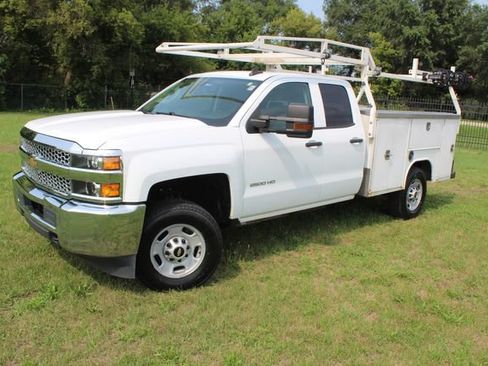 Used 2019 Chevrolet Silverado 2500 W/T w/ WT Convenience Package RWD image 3