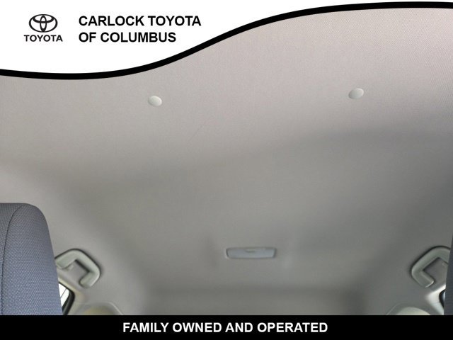 Used 2025 Toyota RAV4 XLE AWD/4WD image 14