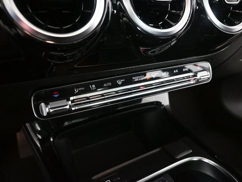 Certified 2019 Mercedes-Benz A 220 image 14