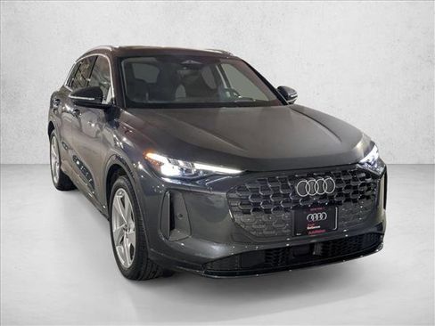 Used 2025 Audi Q5 Prestige image 3