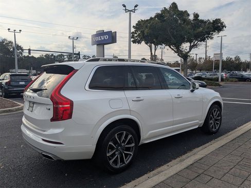 Used 2018 Volvo XC90 T6 Momentum w/ Convenience Package image 8