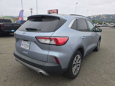Used 2022 Ford Escape SEL w/ Technology Package FWD image 10