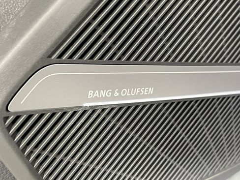 Certified 2025 Audi Q5 2.0T Premium Plus w/ Premium Plus Package image 24