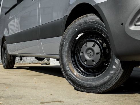 New 2025 Mercedes-Benz Sprinter 2500 image 7