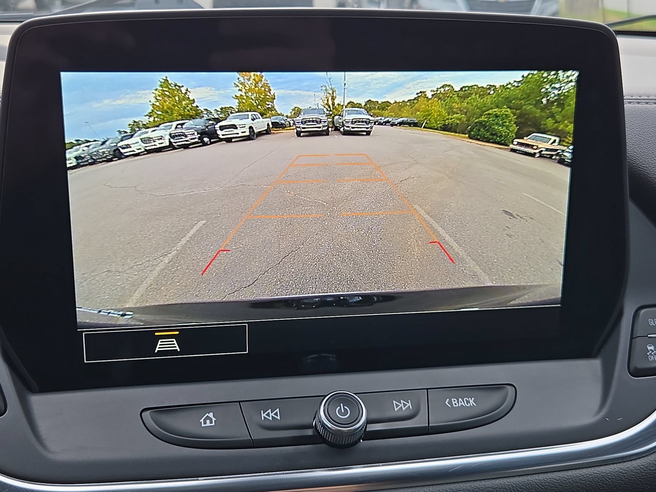 Used 2025 Chevrolet Blazer LT FWD image 31
