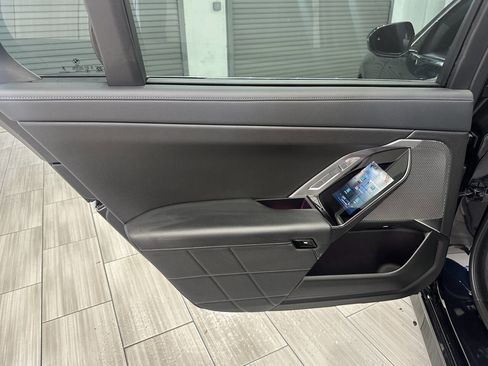 Used 2024 BMW 740i xDrive image 15