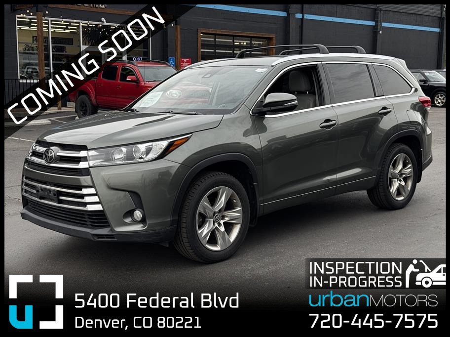 Used 2017 Toyota Highlander Limited w/ Carpet Mat Package AWD/4WD image 1