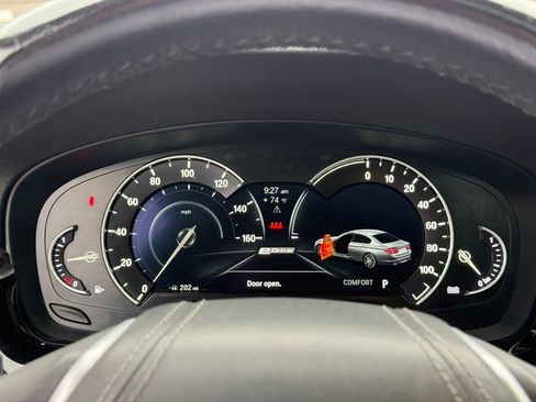 Used 2018 BMW 530e RWD image 17