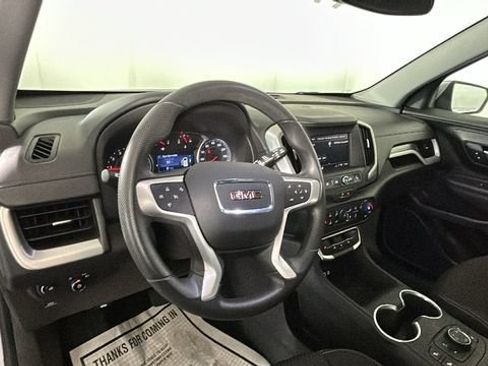 Used 2022 GMC Terrain SLE w/ Driver Convenience Package AWD/4WD image 13