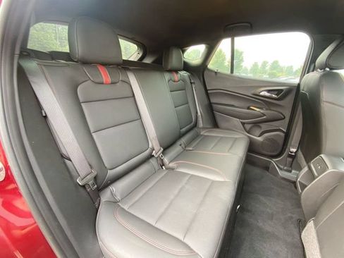 Used 2024 Chevrolet Trax RS FWD image 25
