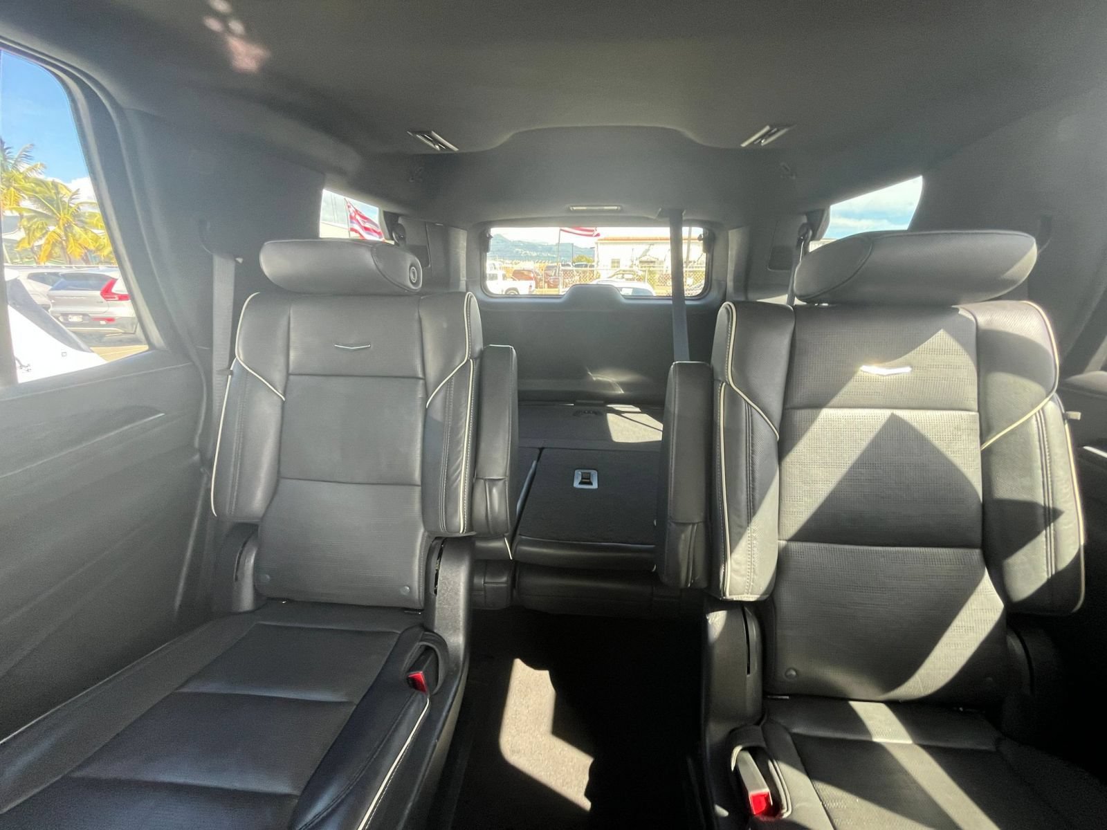 Used 2023 Cadillac Escalade Sport AWD/4WD image 35
