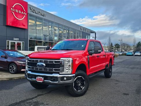 Used 2025 Ford F350 XLT w/ Tremor Off-Road Package image 1
