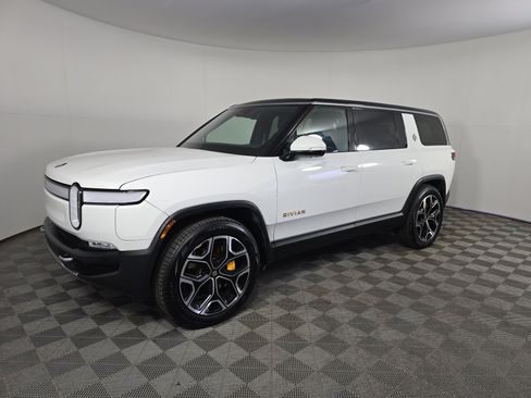 Used 2024 Rivian R1S Adventure AWD/4WD image 1