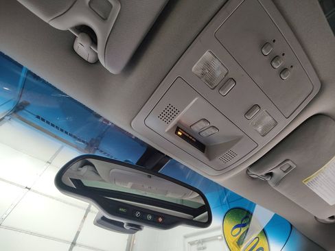 Used 2008 Cadillac STS AWD w/ Preferred Equipment Group image 45