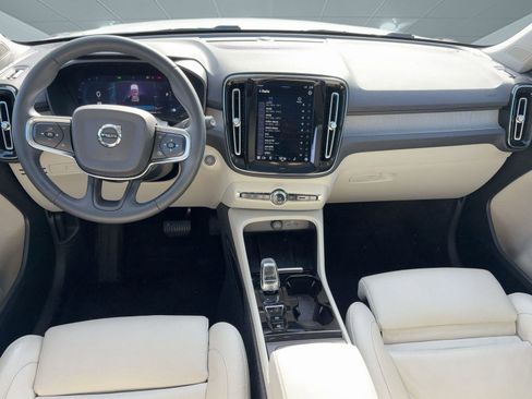 Certified 2023 Volvo XC40 B5 Plus w/ Driver Assist Package image 23