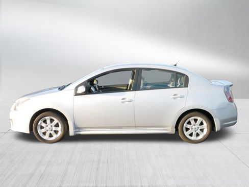 Used 2012 Nissan Sentra 2.0 SR image 4