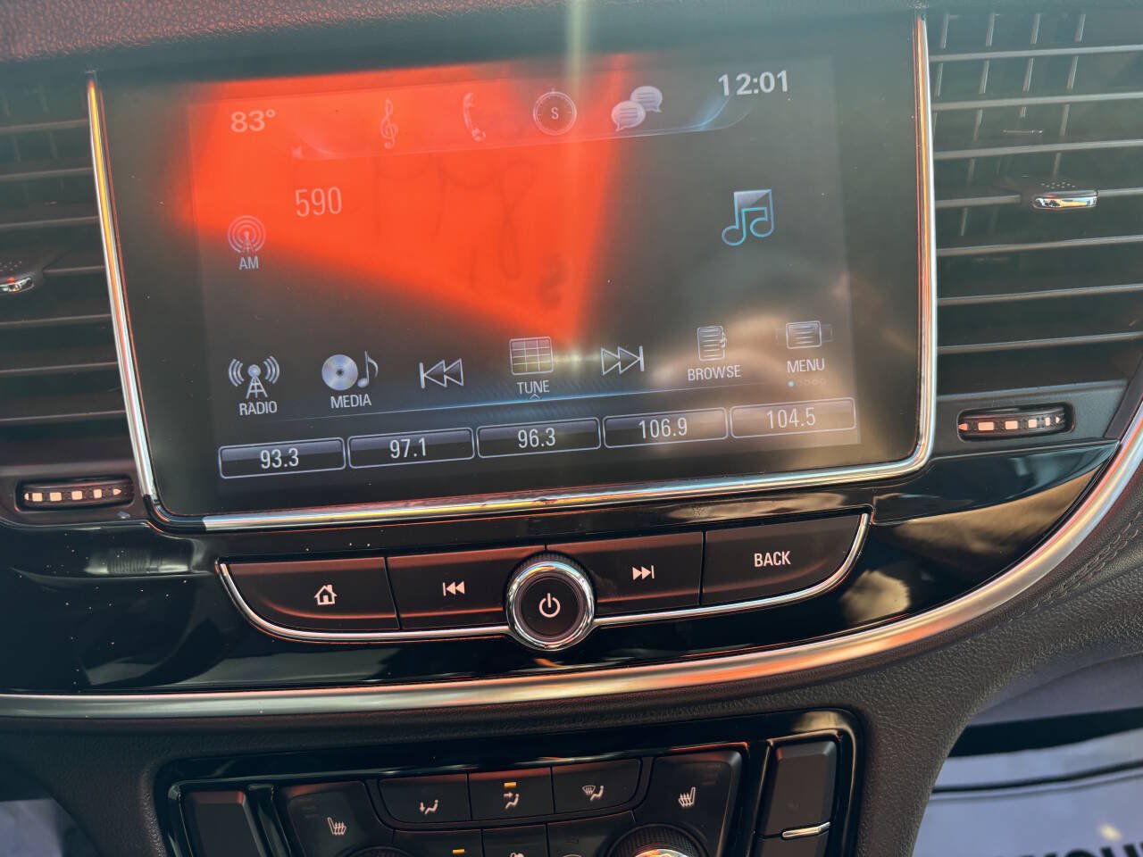 Used 2017 Buick Encore Essence FWD image 30