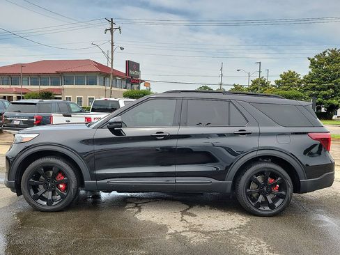 Certified 2024 Ford Explorer ST w/ Equipment Group 401A AWD/4WD image 3
