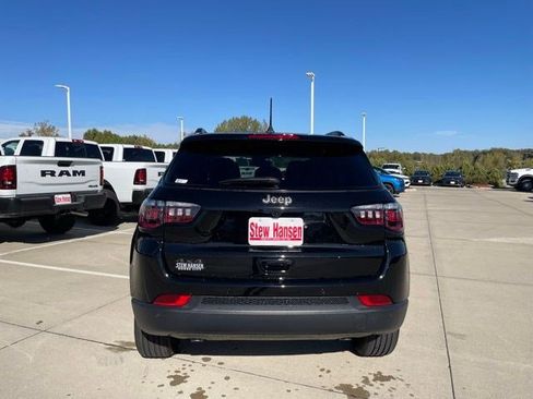 New 2026 Jeep Compass Limited AWD/4WD image 3