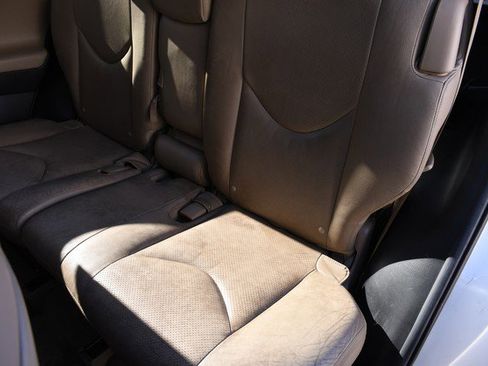 Used 2012 Toyota RAV4 Limited image 23