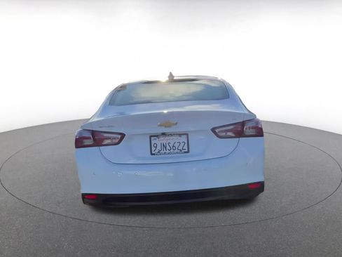 Used 2024 Chevrolet Malibu LT image 14