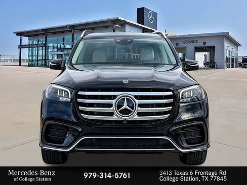 Certified 2025 Mercedes-Benz GLS 450 4MATIC image 3