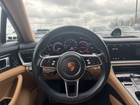 Used 2018 Porsche Panamera 4 image 14