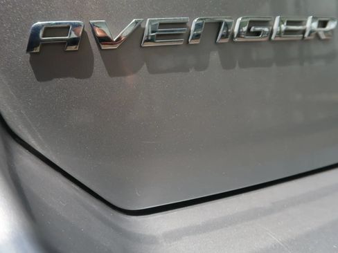 Used 2014 Dodge Avenger SXT FWD image 48