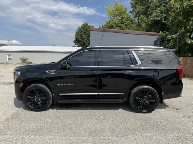 Used 2023 GMC Yukon Denali AWD/4WD image 2