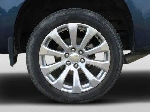 Used 2019 Chevrolet Silverado 1500 High Country w/ Technology Package image 30