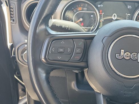 Used 2021 Jeep Wrangler Unlimited Sport AWD/4WD image 24