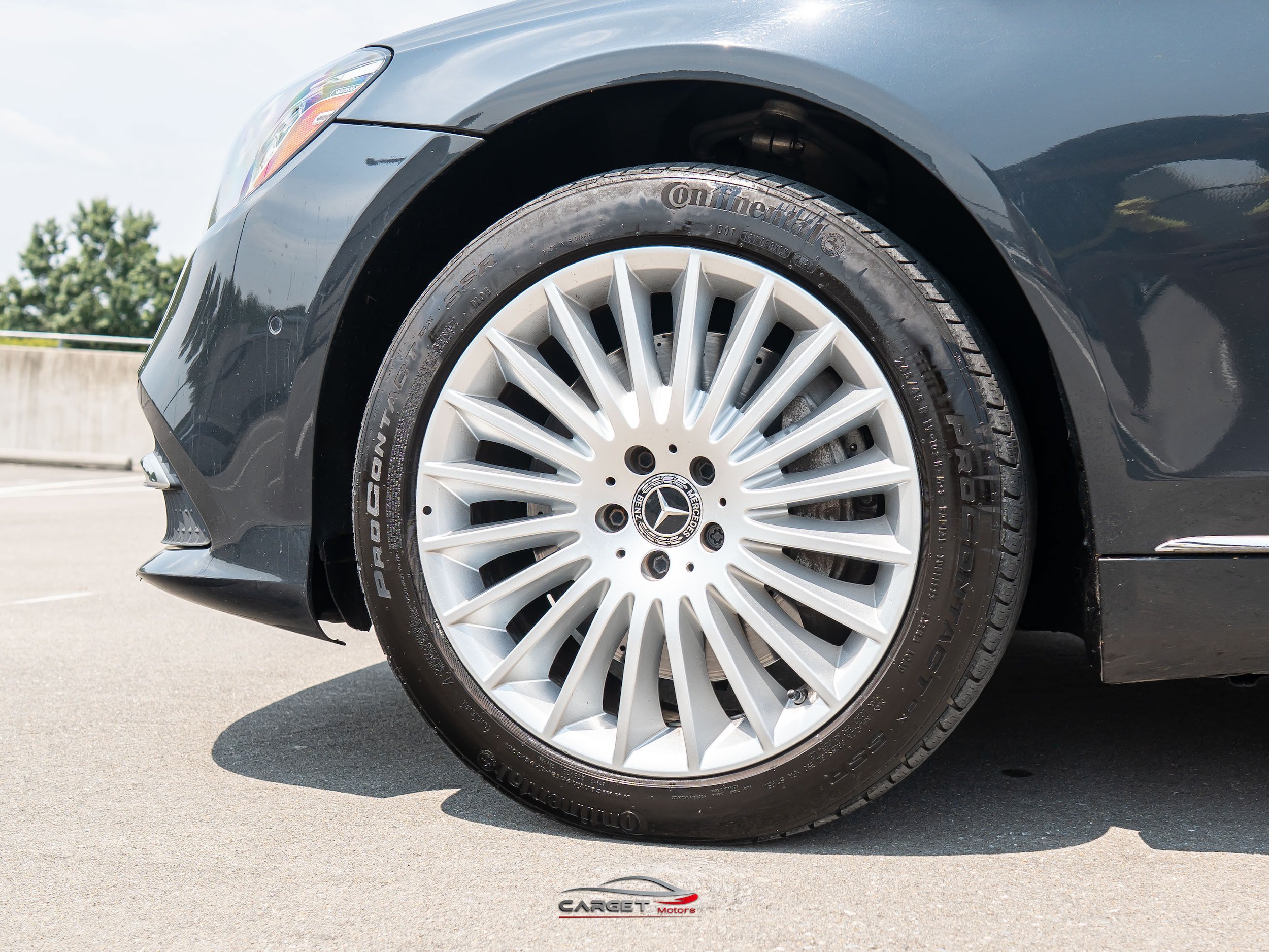 Used 2019 Mercedes-Benz S 560 4MATIC Sedan image 9